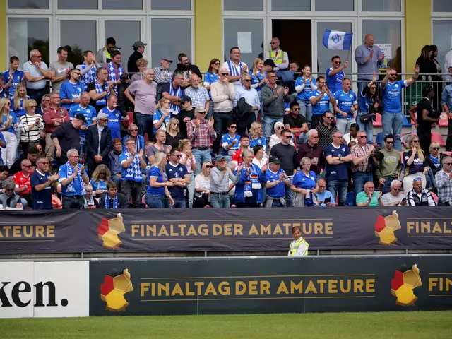 „Die FKP-Fans stehen geschlossen hinter ihrem Team – trotz Ärger über die frühe Anstoßzeit im Pokalspiel gegen den HSV.“ | Foto: Stegner