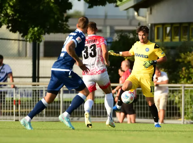 KSC-Spiel im Rahmen der "Regiotour" bei Germania Forst | Foto: abseits-ka/Anderer
