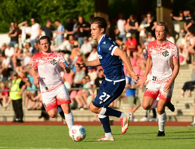 KSC-Spiel im Rahmen der "Regiotour" bei Germania Forst | Foto: abseits-ka/Anderer