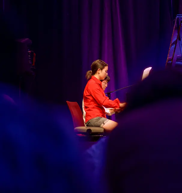 Schülerin Freya
Dozentin LiFan | Foto: Wald_Studio_