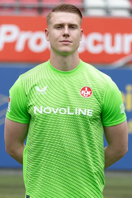 Julian Krahl hat seinen Vertrag mit dem FCK vorzeitig verlängert | Foto: Jens Vollmer