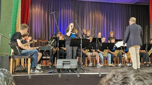 Die seit langen Jahren erfolgreiche Big Band durfte natürlich nicht fehlen im musikalischen Rahmenprogramm | Foto: Ralf Vester