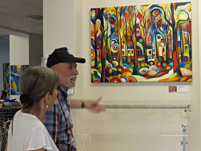 Und auch die Gemäldeausstellung wurde besucht | Foto: Brigitte Melder