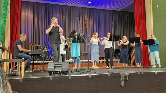 Das Querflöten-Ensemble des Lehrerkollegiums | Foto: Ralf Vester