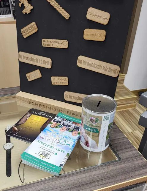 Spendose und Flyer | Foto: Rudi Birkmeyer