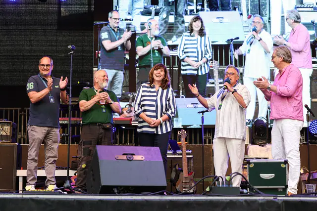 Oberbürgermeisterin Jutta Steinruck eröffnet das Rheinuferfest | Foto: Lys Y. Seng
