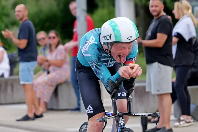 Mit vollem Einsatz: Ole Theiler (Team REMBE | rad-net) kämpft auf der 21,5 Kilometer langen Zeitfahrstrecke rund um Ramstein um jede Sekunde.
| Foto: Erik Stegner