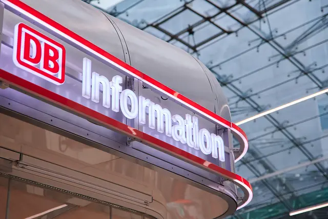 Die Instandsetzungsarbeiten an 2,5 Kilometern Schiene zwischen Deidesheim und Bad Dürkheim beginnen am 21. Juli - Symbolfoto | Foto: Deutsche Bahn AG/Stefan Wildhirt