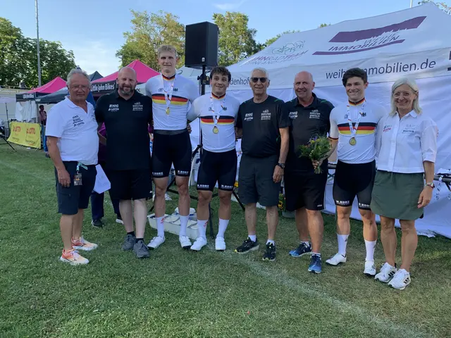 Das Pfälzer Bahnrad-Team holt sich in Dudenhofen den DM-Titel | Foto: Michael Sonnick