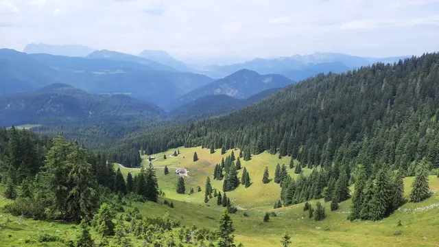 Blick vom Dürrnbachhorn Sesselbahn | Foto: Kristin Hätterich