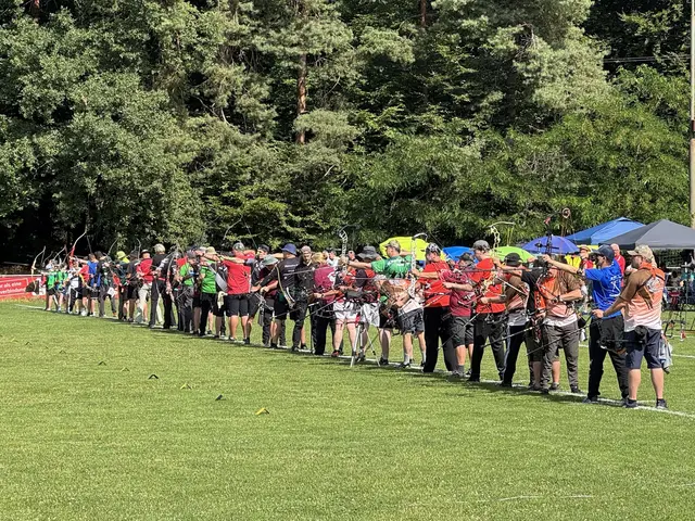Den Anfang machten am Samstag die Compound- und Blankbogensportler | Foto: Michael Zahm