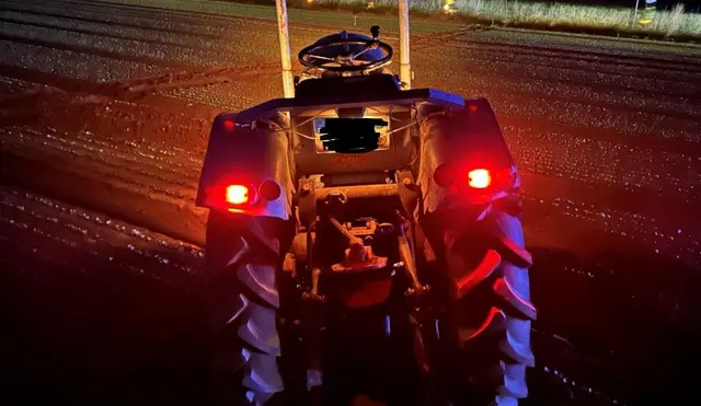 Unfall auf der L530: Alkoholisierter Fahrer rammt Traktorheck | Foto: Polizei Edenkoben