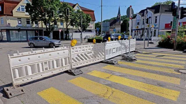 Pallmanns Eck: Hier beginnt der zweite Bauabschnitt der Kaiserstraße. Der Durchgangsverkehr wird über die Bahnstraße umgeleitet – für Anlieger bleibt die Zufahrt über die Saarbrücker Straße möglich. | Foto: Erik Stegner