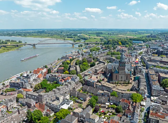 Entdecken Sie bei der 20. Leserreise Nijmegen, die älteste Stadt der Niederlande. Hier treffen römische Geschichte und modernes Stadtleben aufeinander. | Foto: Nataraj AdobeStock
