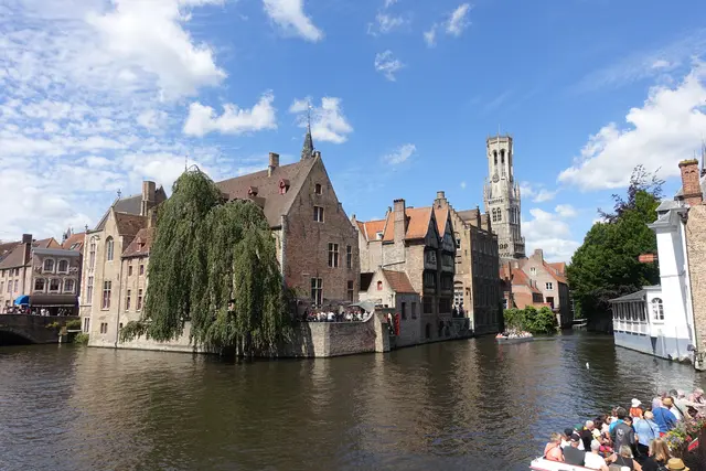  Auf der 20. Leserreise bietet sich die Gelegenheit zu einem Ausflug ins 
nahegelegene Brügge buchen, die „Perle Flanderns“, bekannt für seine gut erhaltene mittelalterliche Altstadt, romantische Kanäle und das Schokoladenmuseum. | Foto: Kristin Hätterich