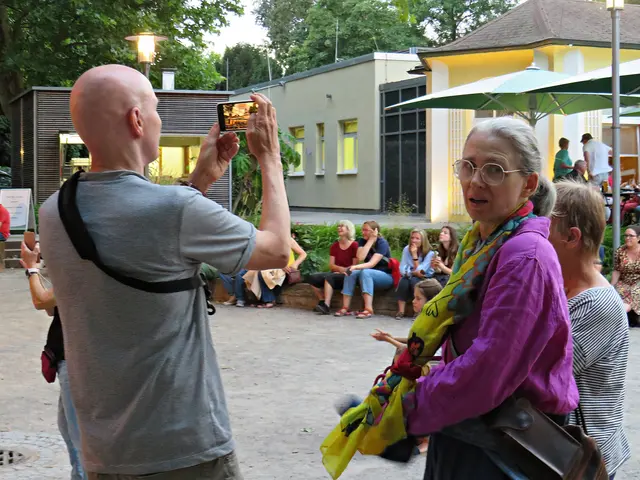 Wiedersehen macht Freude: Olaf Schönborn und Lebensgefährtin Gabi Klinger | Foto: Brigitte Melder