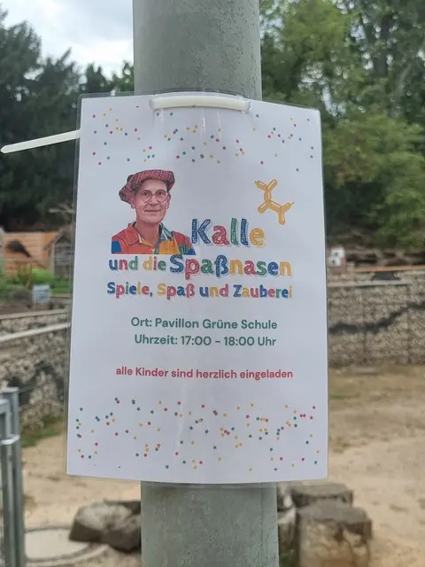 Ein Zauberer für die Kinder war auch dabei. | Foto: BAS