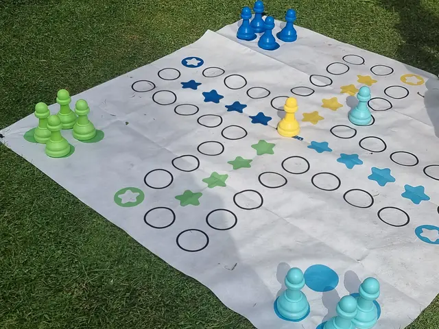 Mensch-ärgere-Dich-nicht mal anders: Das Großformat lud zum Mitspielen ein. | Foto: BAS