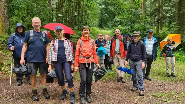 Gruppenfoto im Regen | Foto: Ich
