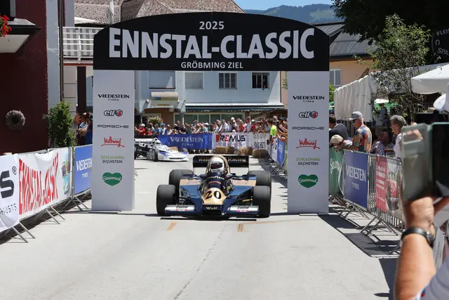 Formel 1 Wagen von 1977 - Wolf WR1 - mit dem Jody Scheckter 3 Grand Prix gewinnen konnte | Foto: moto - foto