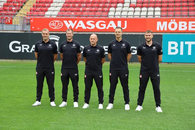 Die Neuzugänge im Trainer-Staff mit dem Trainer-Duo Lieberknecht/Rump | Foto: Ralf Vester