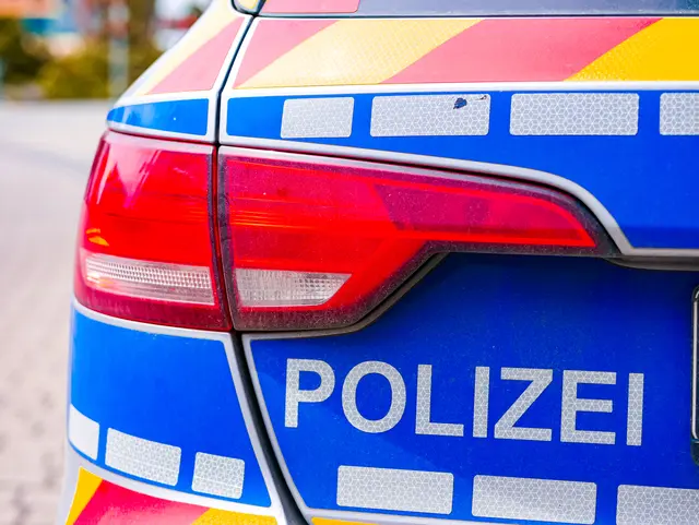 Polizei im Einsatz /Symbolfoto | Foto: Kim Rileit