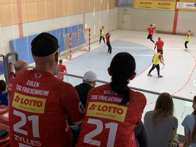 Eulen-Fans beim Training | Foto: Michael Sonnick