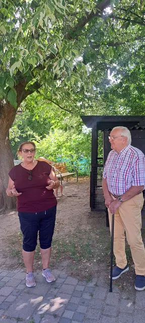 Kita Leitung Heike Schoonwater mit 2. Beigeordneten Bernd Johann | Foto: Nicole Peschke