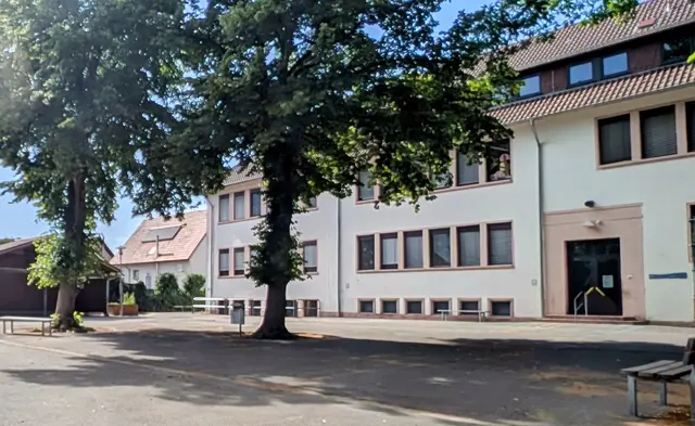 Ein Wasserschaden muss in der Grundschule Hütschenhausen behoben werden. | Foto: Ortsgemeinde Hütschenhausen
