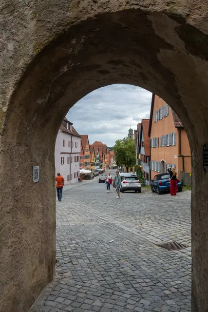 Erster Durchblick nach Dinkelsbühl | Foto: Gerhard Öfner