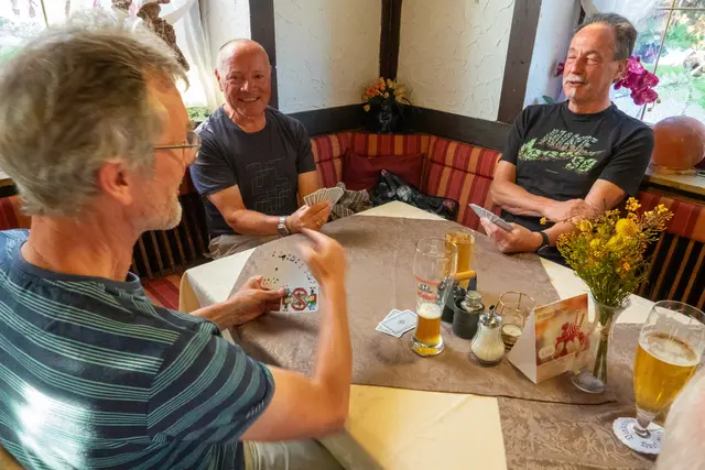 Die Profis spielen Skat | Foto: Gerhard Öfner