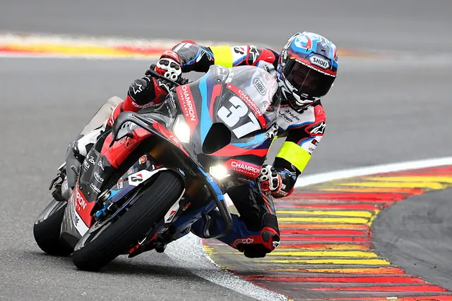 BMW hofft auf ein gutes Abschneiden der M1000RR in Suzuka. | Foto: moto - foto