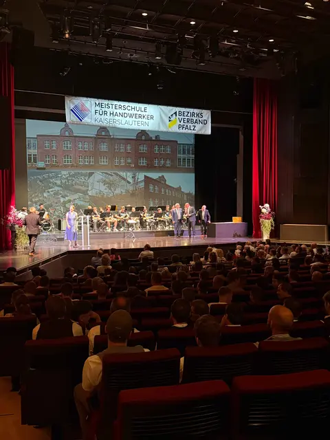 Impressionen der Absolventenfeier | Foto: BV Pfalz/gratis