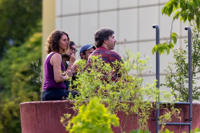 Im Blumentopf saßen Leute | Foto: Johann-Peter Melder