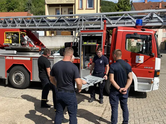 Neustadt übergibt drei Feuerwehrfahrzeuge, über 650 Teile Schutzkleidung und schult Feuerwehrleute aus der Ukraine. | Foto: Stadt Neustadt