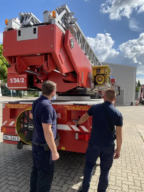 Hilfseinsatz auf Rädern: Neustadt unterstützt Ukraine mit Feuerwehrtechnik | Foto: Stadt Neustadt