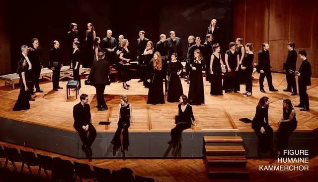Sonntag, 19.10.2025, 19:00 Uhr, Evangelische Kirche, 
Instrument des Jahres: Die Stimme.
„Mein Leben hat sein Geheimnis“
figure humaine Kammerchor - 
Der Spitzenchor aus Stuttgart entführt in impressionistische, geheimnisvolle, aber auch ungestüm leidenschaftliche Klangwelten. | Foto: FIGURE HUMAINE