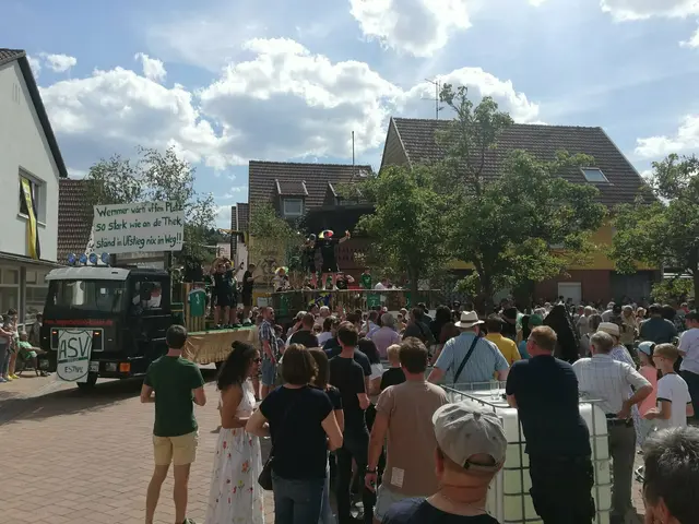 Der Kerweumzug am Sonntag zählt zu den Highlights.  | Foto: Markus Pacher