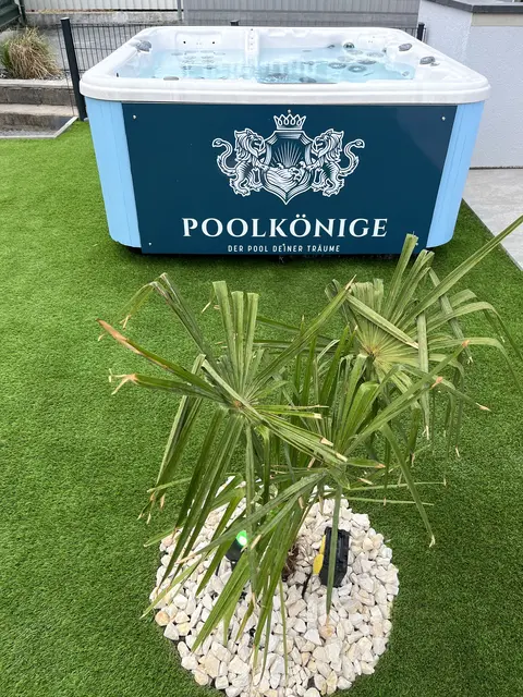 Whirlpool im Austellungsgelände in Neuostheim | Foto: Aljoscha Kertesz