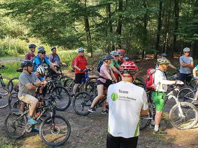Mit den Revierförstern auf Zeitreise im Sippersfelder-Göllheimer-Kerzenheimer-Wald | Foto: Dieter Gass