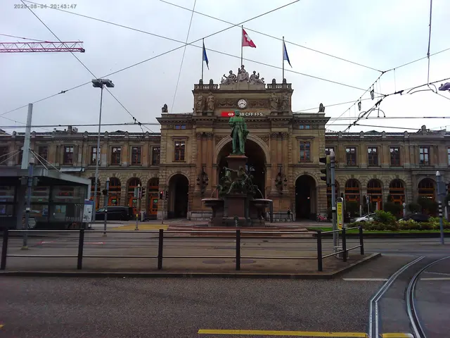 Blick auf den Hbf Zürich SBB von der Bahnhofstraße aus gesehen. | Foto: Foto: Günther Hummrich