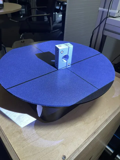 Ein Bauteil wird an DIRKI gescannt. | Foto: Mittelstand-Digital Zentrum Kaiserslautern