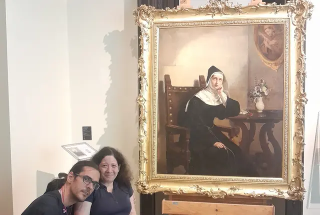 Irene und Stephan vor dem Bild der Mönchin von Monza im städtischen Museum | Foto: Stephan Alberti-Riedl