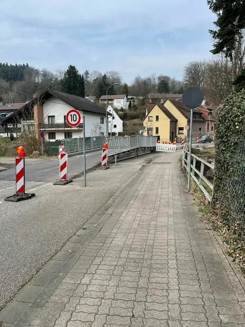 Die Erneuerung der Brücke über den Eselsbach beginnt noch im August  | Foto: Alexander Lenz/gratis