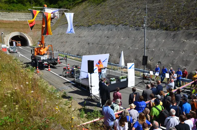 Die rund 1,8 Kilometer lange neue Ortsumgehung verläuft östlich der Ortslage Imsweiler und trägt künftig wesentlich zur Entlastung der Ortsdurchfahrt vom Durchgangsverkehr bei | Foto: MWVLW / LBM