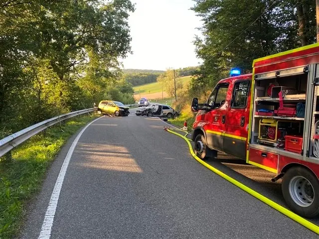 Verkehrsunfall fordert mehrere verletzte Personen | Foto: Polizei
