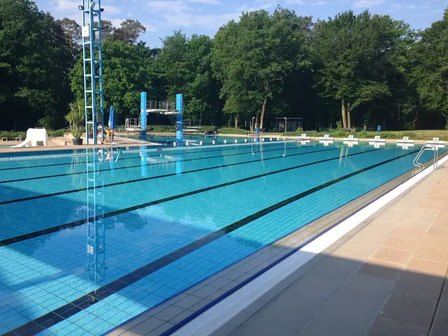 Vier Männer im Alter zwischen 20 und 24 Jahren entwendeten zunächst am Waldfreibad in Rodenbach zwei Tretroller | Foto: VG Weilerbach