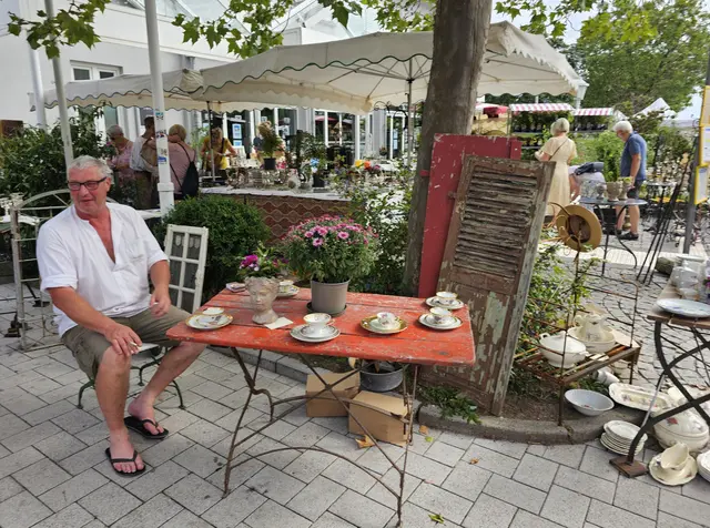 Gemütliches Plätzchen auf dem Gartenmarkt Maikammer. | Foto: Eva Bender