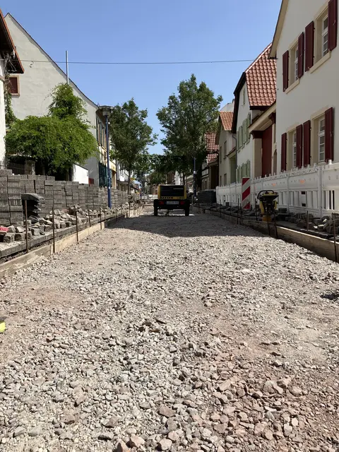 Die Gemeinde Haßloch bittet alle Anwohner und Verkehrsteilnehmenden um Verständnis für die verlängerte Bauzeit in der Langgasse und bedankt sich für die Geduld. | Foto: Gemeindeverwaltung Haßloch
