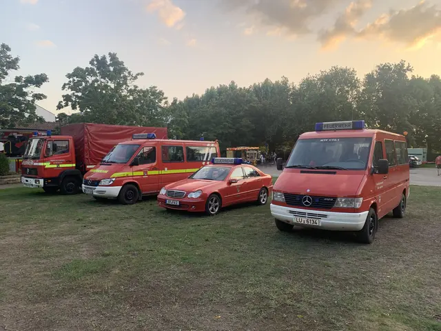 Unsere Feuerwehrfahrzeuge werden ausgestellt | Foto: Michael Sonnick